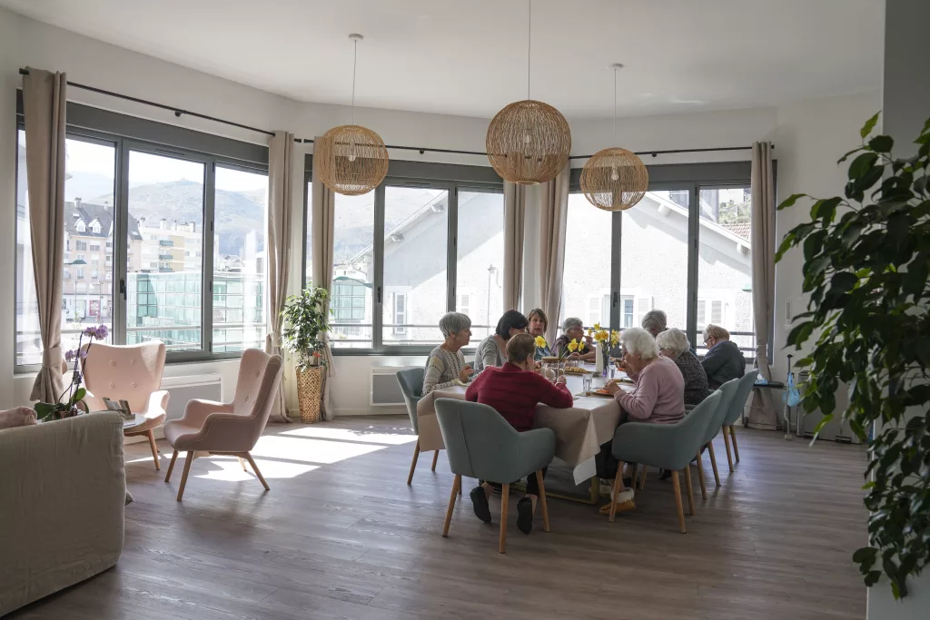 EHPAD ou maison de retraite : quelle différence ?
